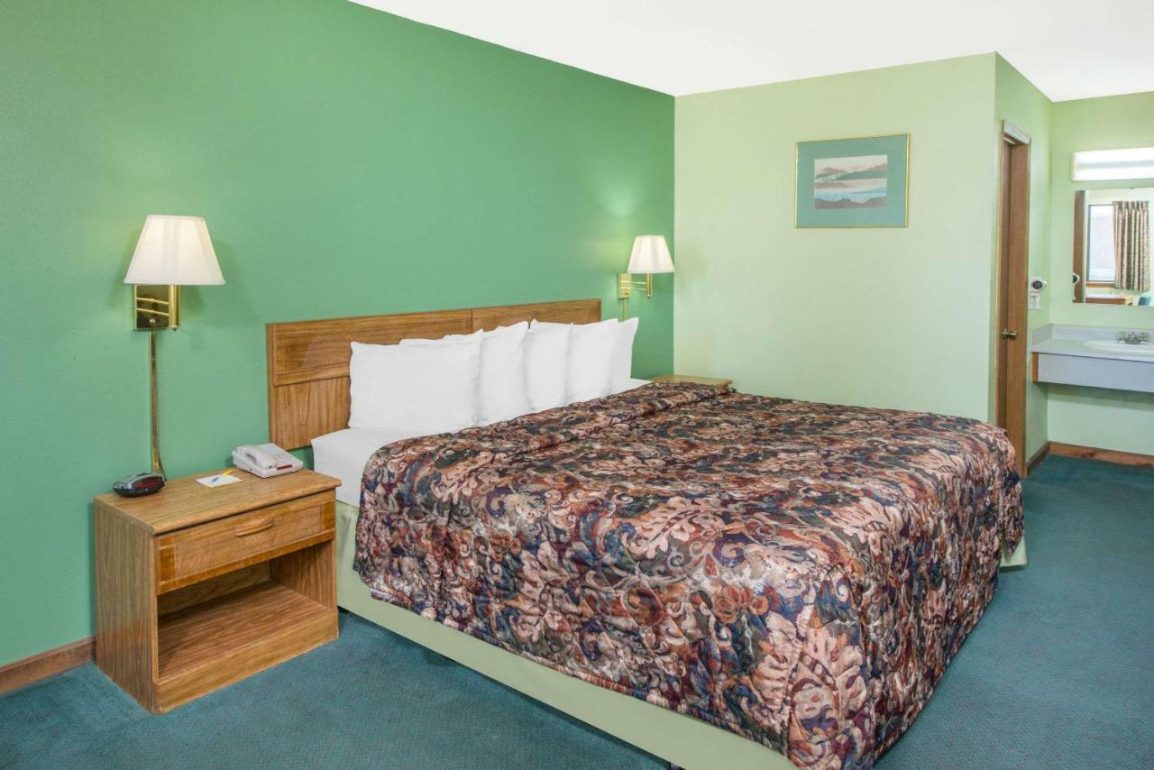 Days Inn By Wyndham Mountain Grove Εξωτερικό φωτογραφία
