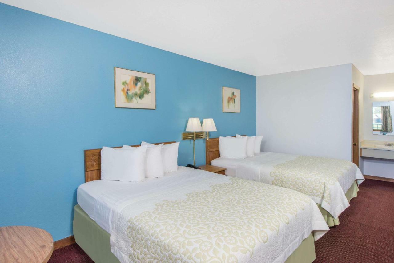 Days Inn By Wyndham Mountain Grove Εξωτερικό φωτογραφία