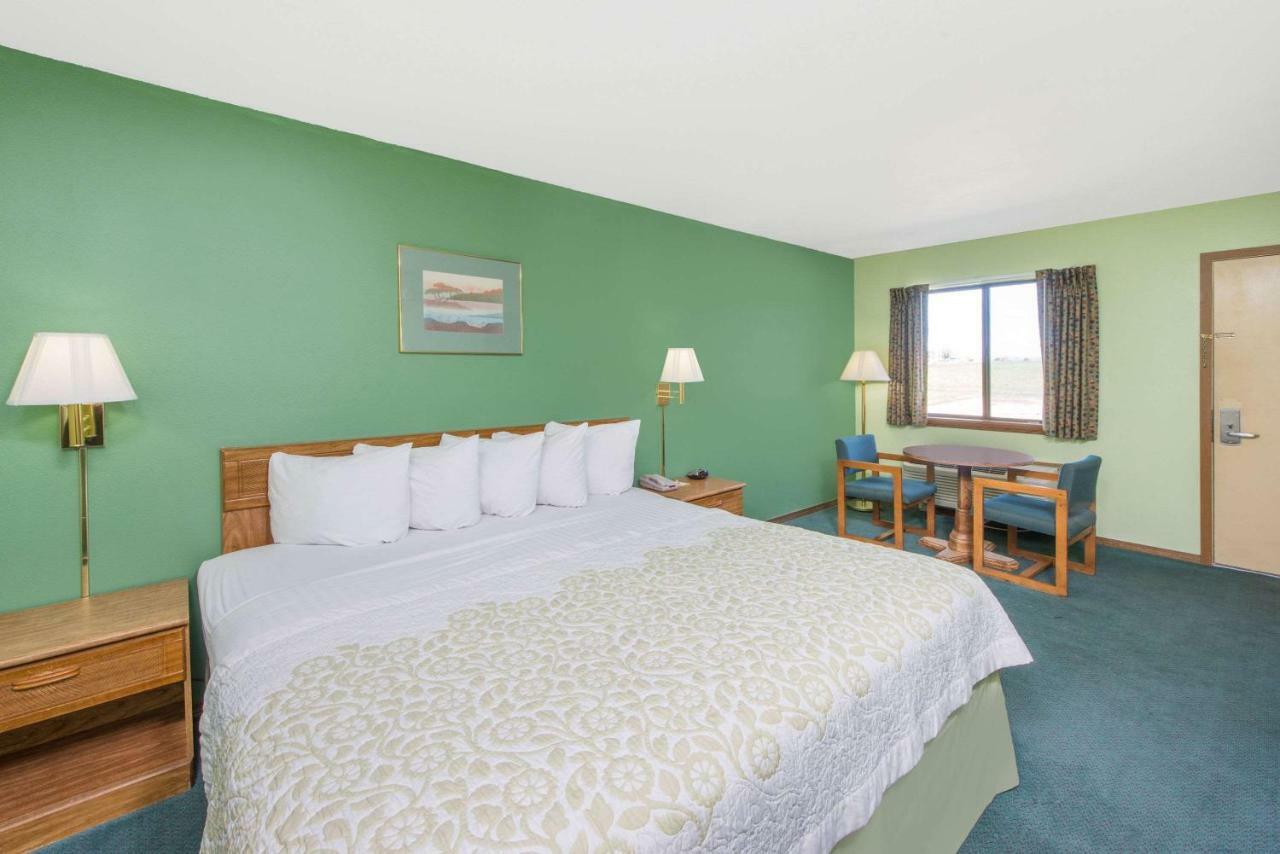 Days Inn By Wyndham Mountain Grove Εξωτερικό φωτογραφία